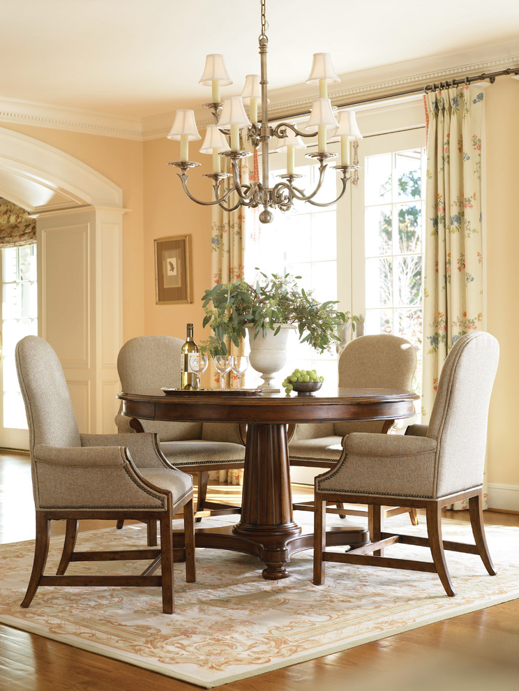 Design ideas for a traditional dining room in Denver.