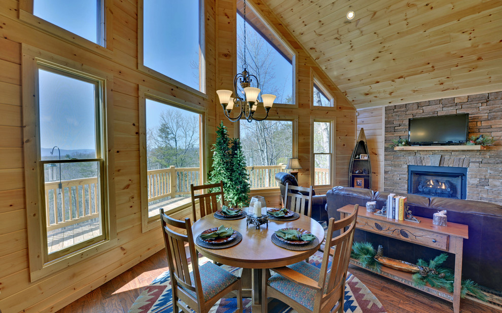 Blue Ridge Dining Room / 5807 Haymeadow Ridge, Hastings | Agri Affiliates / We feature through out the year different local farmers on our menu.