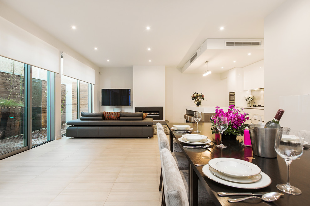 Contemporary dining room in Melbourne.