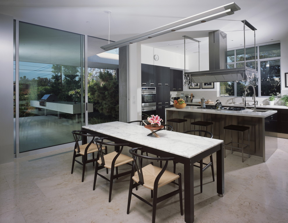 Стильный дизайн: гостиная-столовая в стиле модернизм - последний тренд