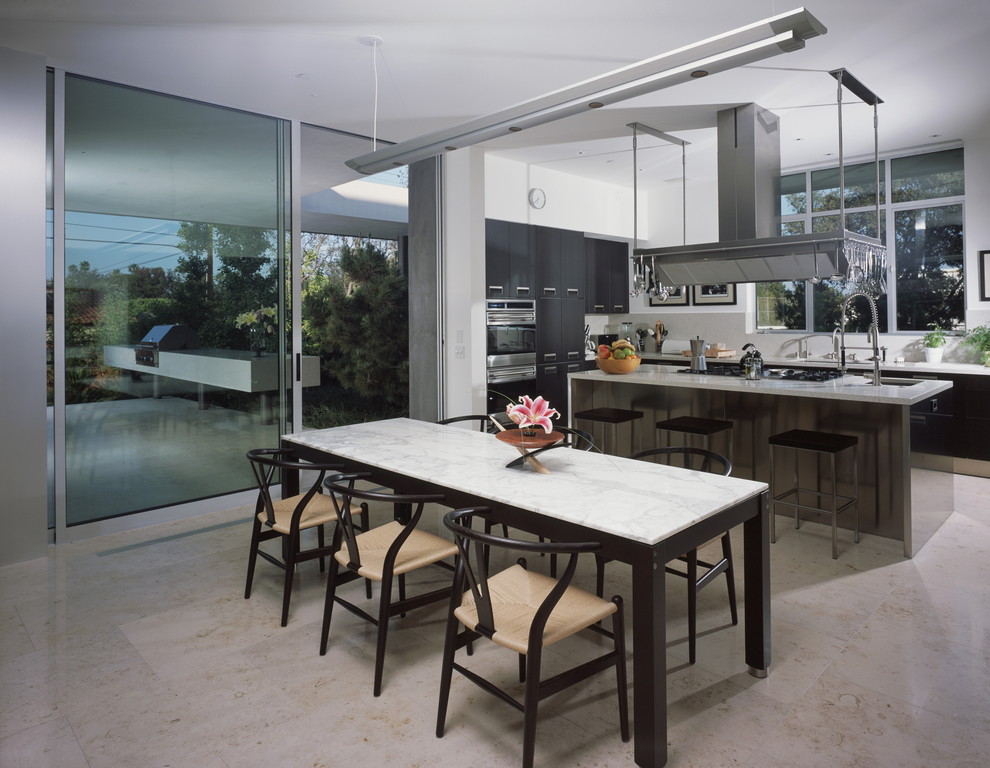 Modern open plan dining room in Los Angeles.