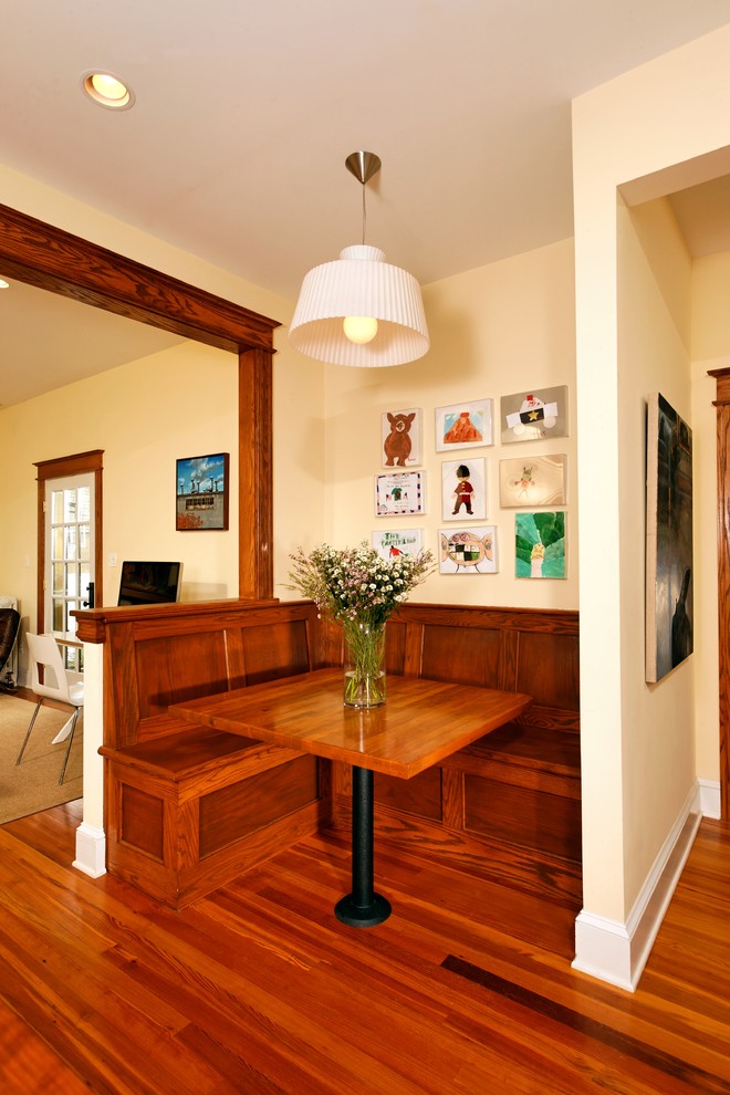 Example of a classic dining room design in DC Metro