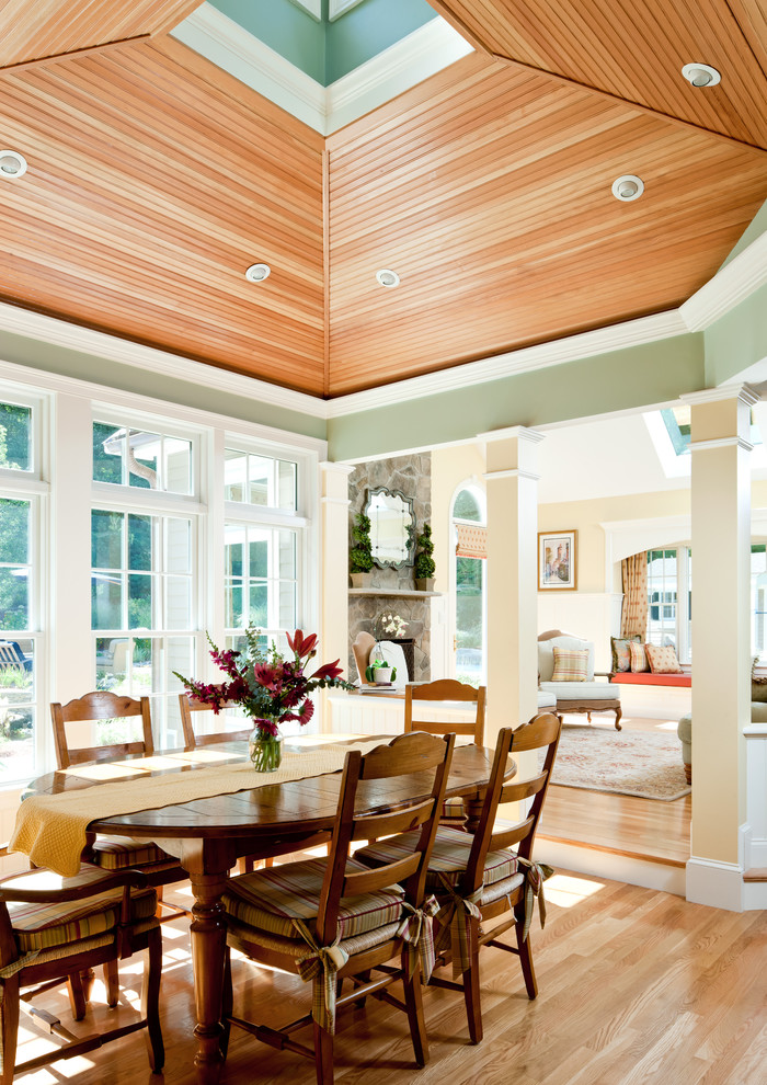 Inspiration for a timeless great room remodel in Boston