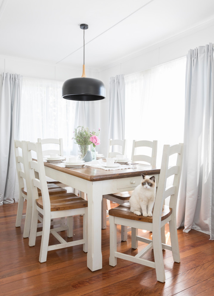 Inspiration for a scandinavian dining room in Sunshine Coast.