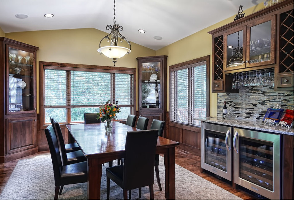 Inspiration for a contemporary dining room remodel in Minneapolis