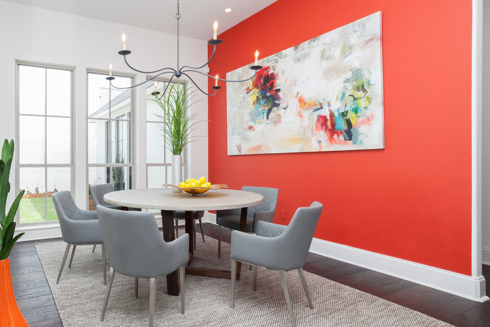 This is an example of a modern dining room in New Orleans.