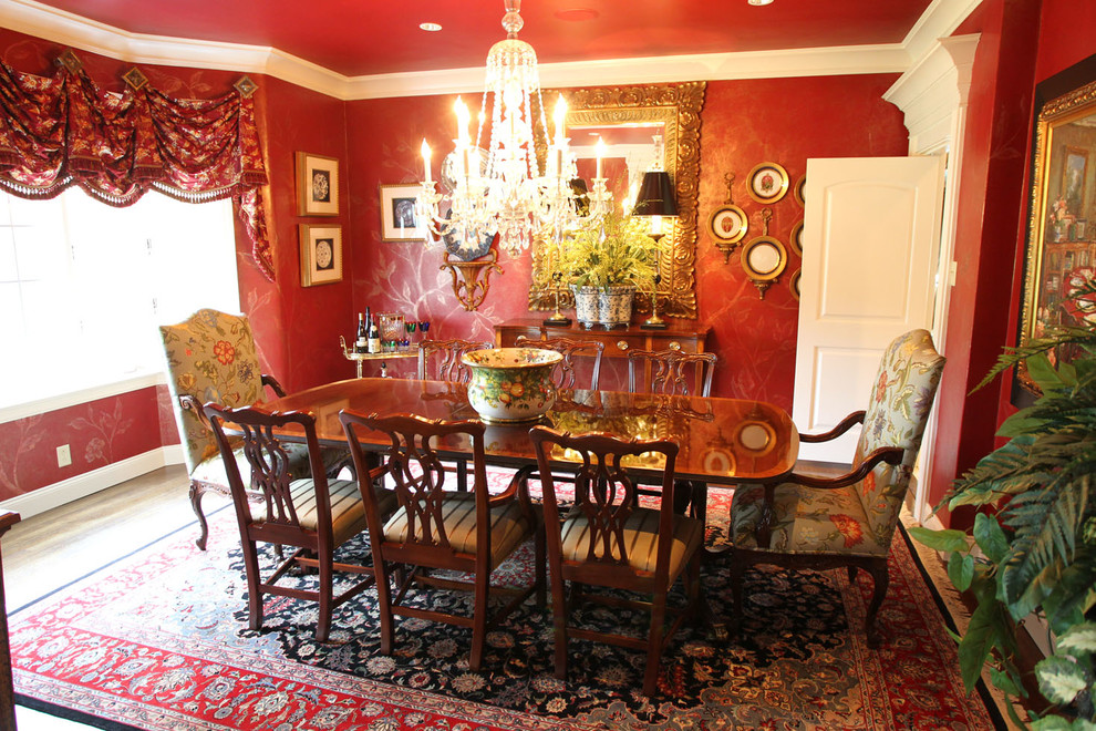 Design ideas for a traditional dining room in Other.