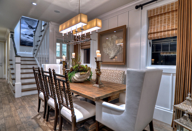Dining room - traditional dining room idea in Orange County