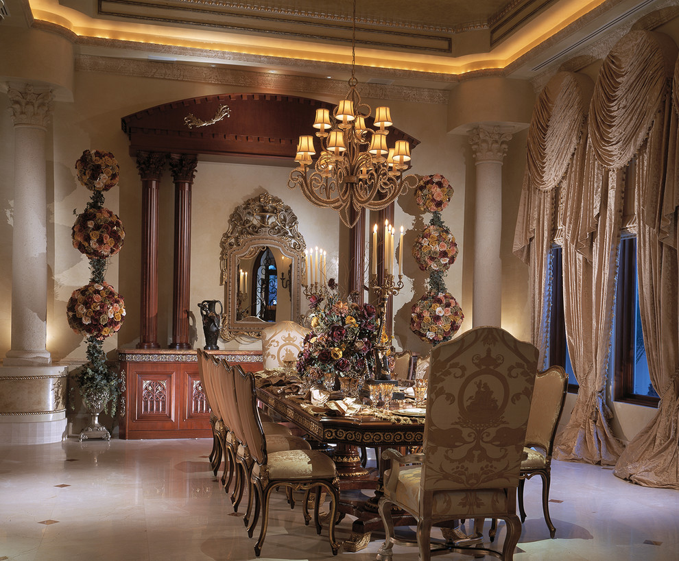 Dining room - mediterranean dining room idea in Tampa