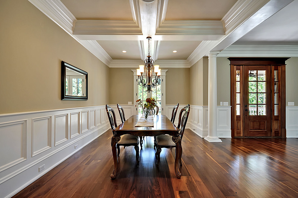Inspiration for a traditional dining room in Charleston.