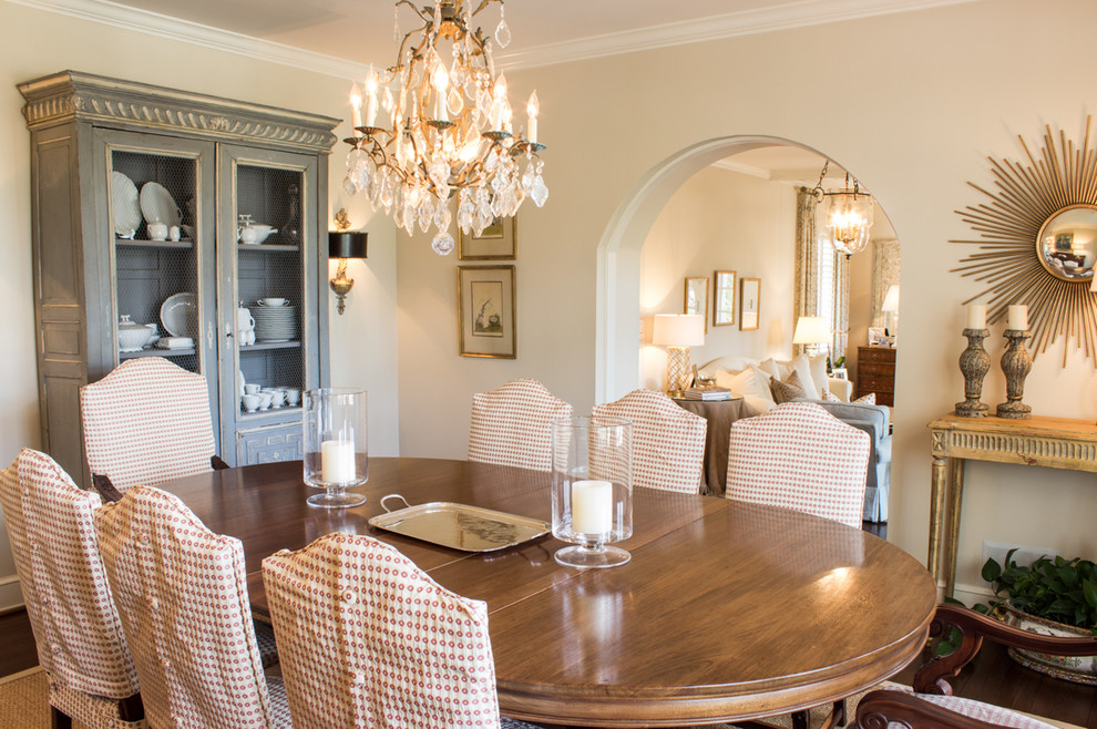 This is an example of a traditional dining room in Raleigh.