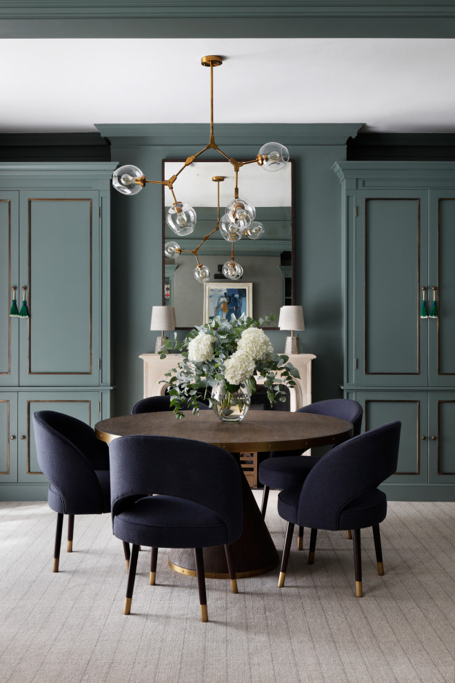 Inspiration for a traditional dining room in London.