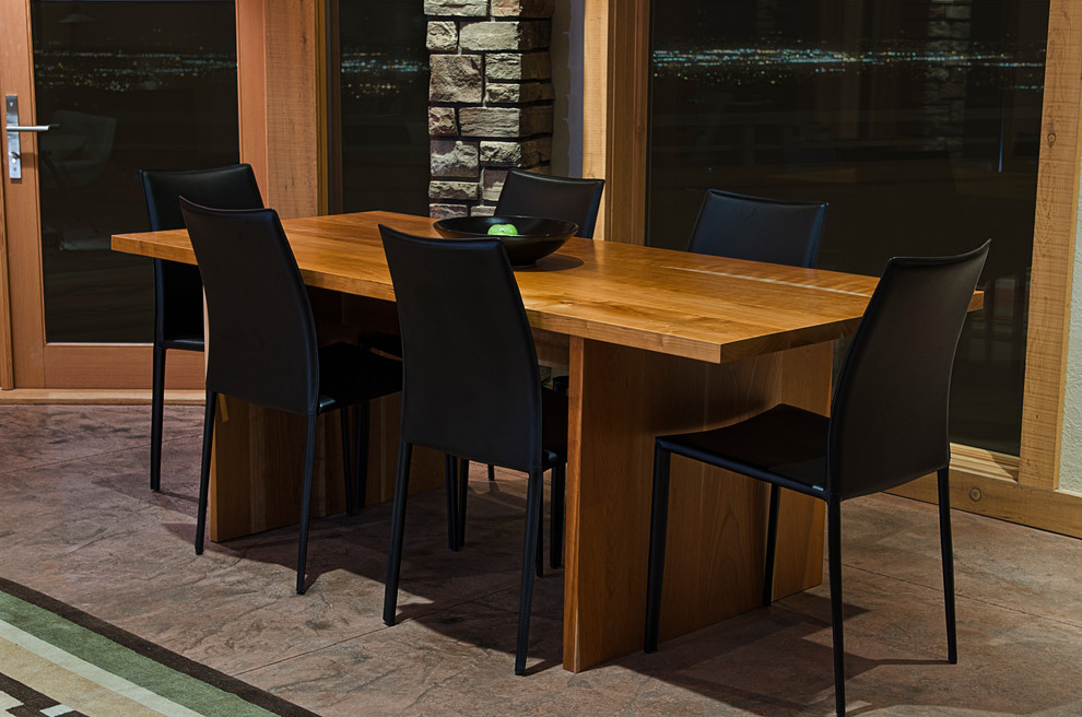 Immagine di una sala da pranzo aperta verso il soggiorno design di medie dimensioni