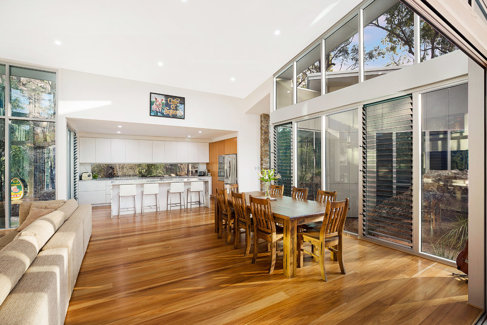 Transitional dining room photo in Brisbane
