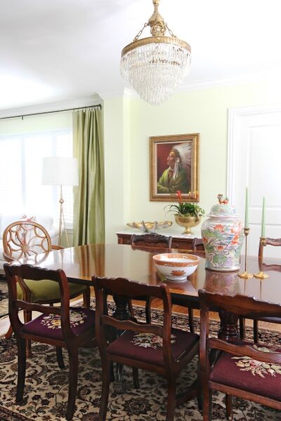 Dining room - traditional dining room idea in Austin