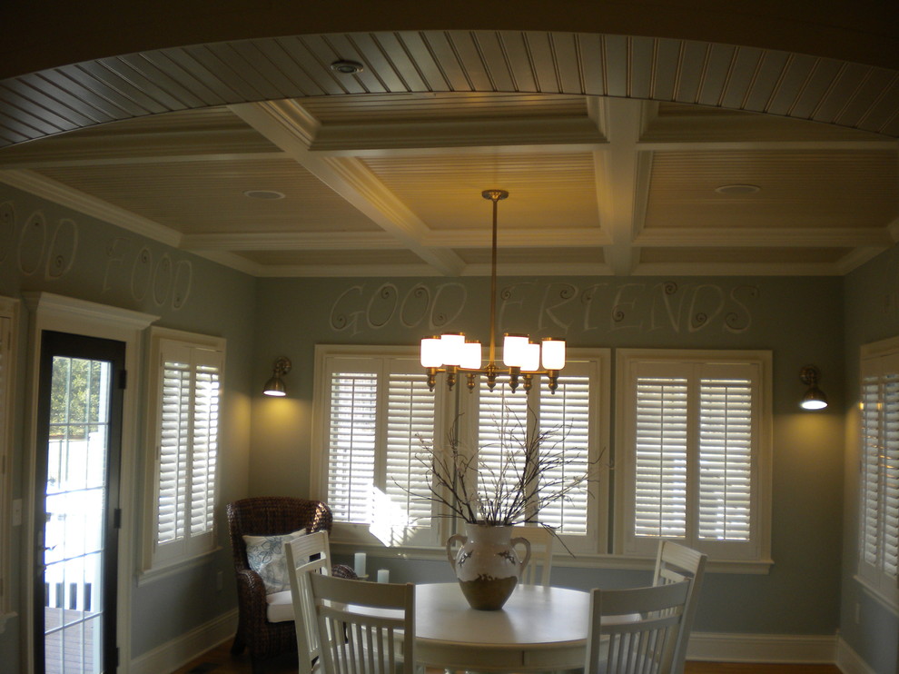 Photo of a traditional dining room in Columbus.