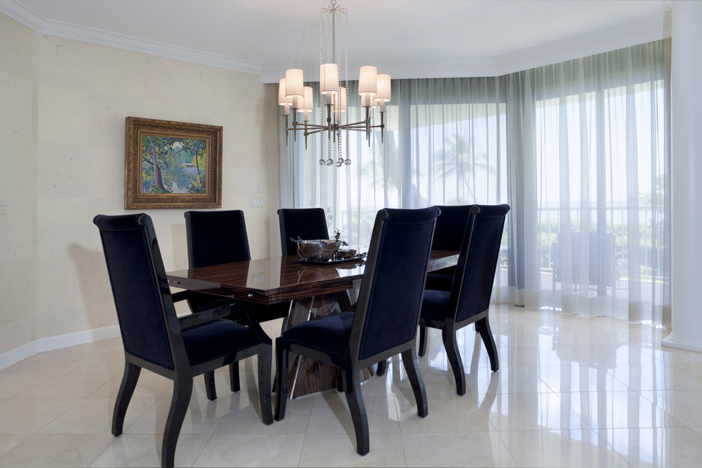 Example of a trendy kitchen/dining room combo design in Miami