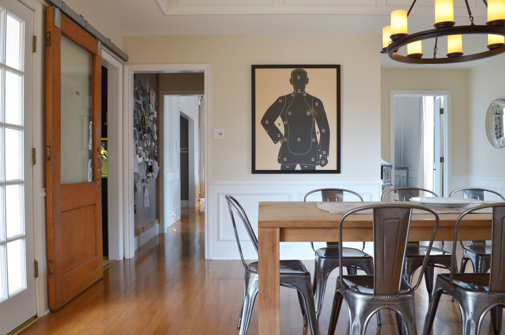 Idée de décoration pour une salle à manger bohème.