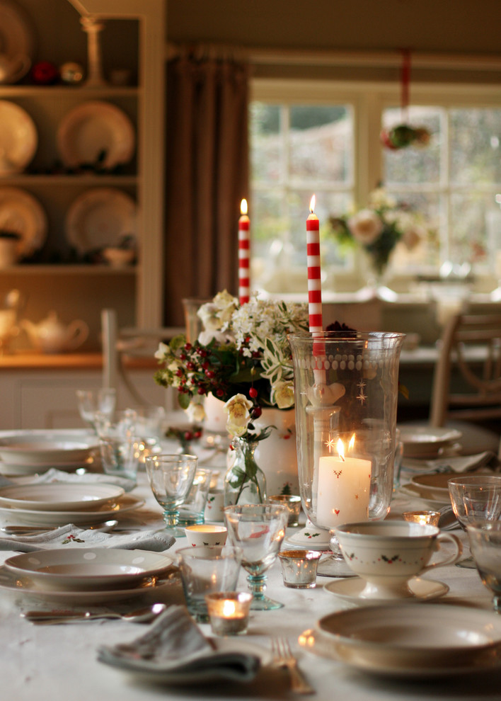 Example of a small country dining room design in Wiltshire