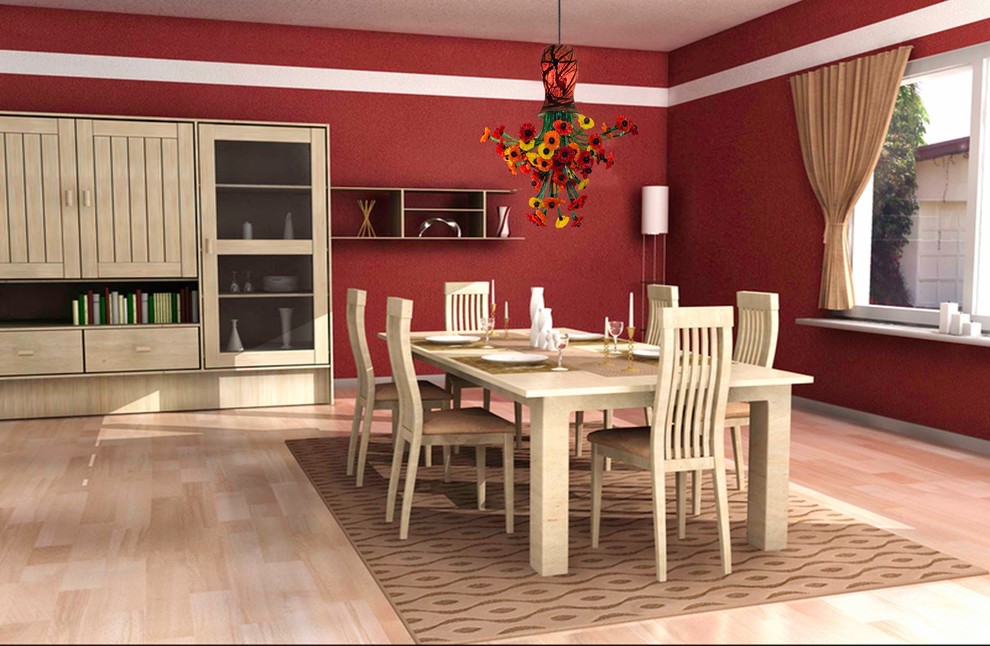 Idées déco pour une salle à manger classique fermée et de taille moyenne avec un mur rouge et parquet clair.