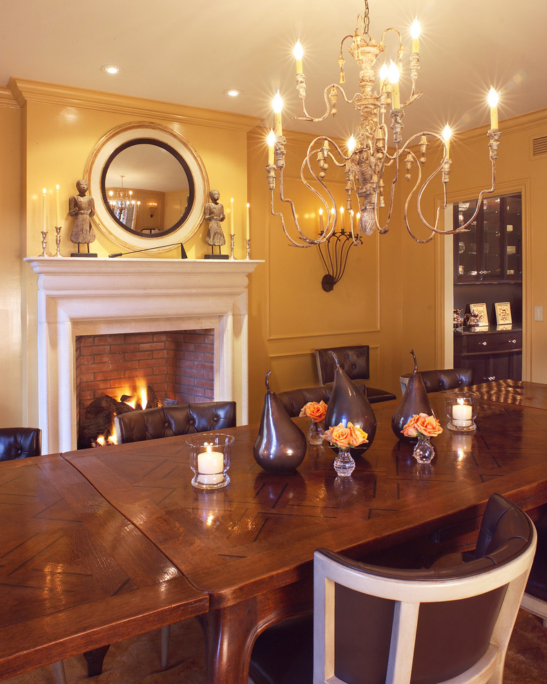 Inspiration for a timeless dining room remodel in Detroit