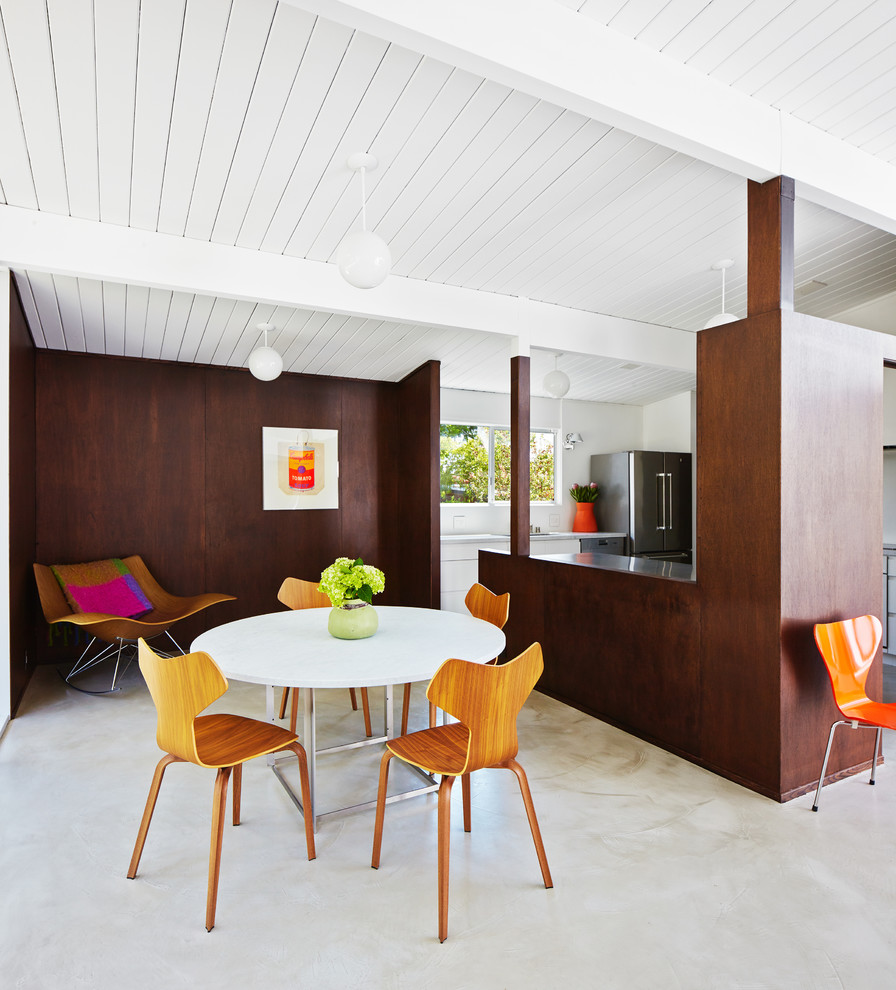 Inspiration for a mid-sized 1960s dining room remodel in San Francisco