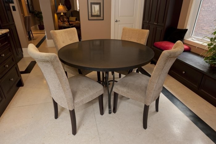 This is an example of a contemporary dining room in Ottawa.