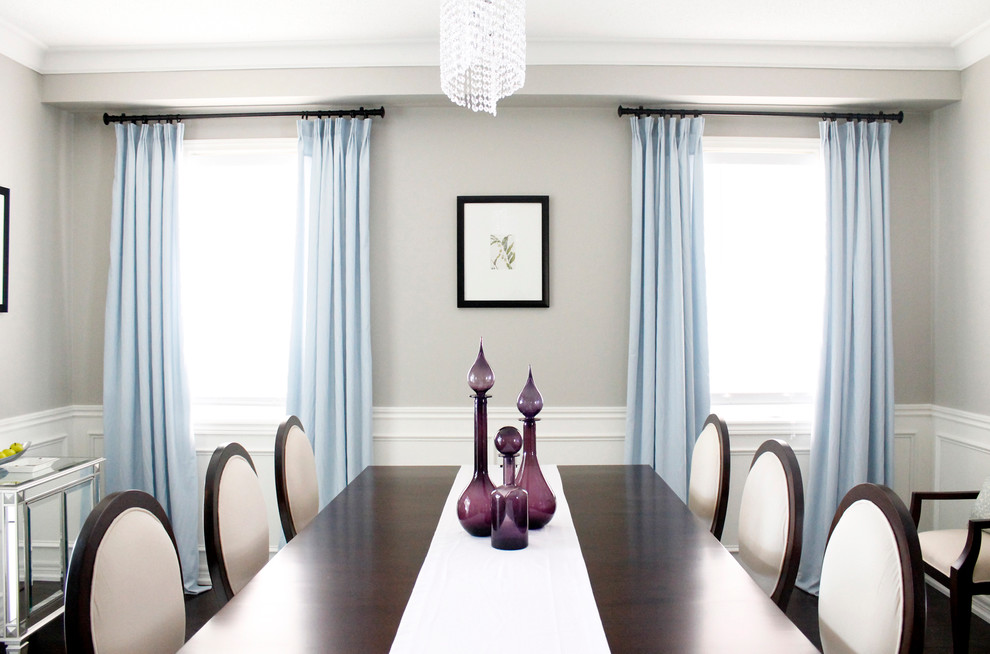 Example of a classic dining room design in Toronto