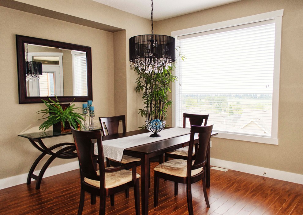 sample dining room staging ideas