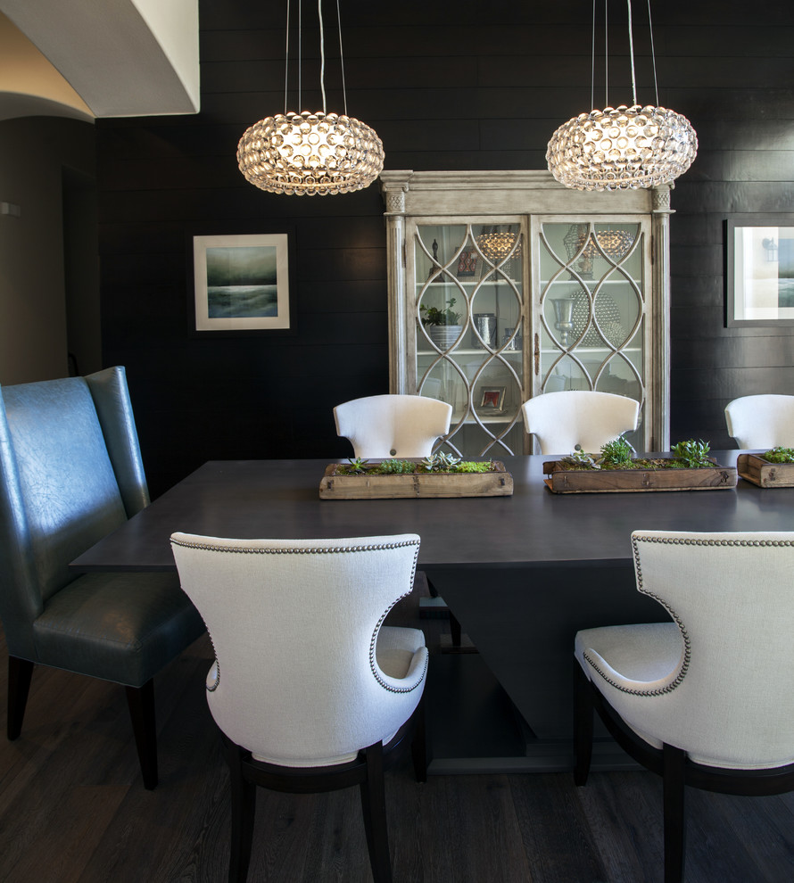 Dining room - contemporary dining room idea in Orange County