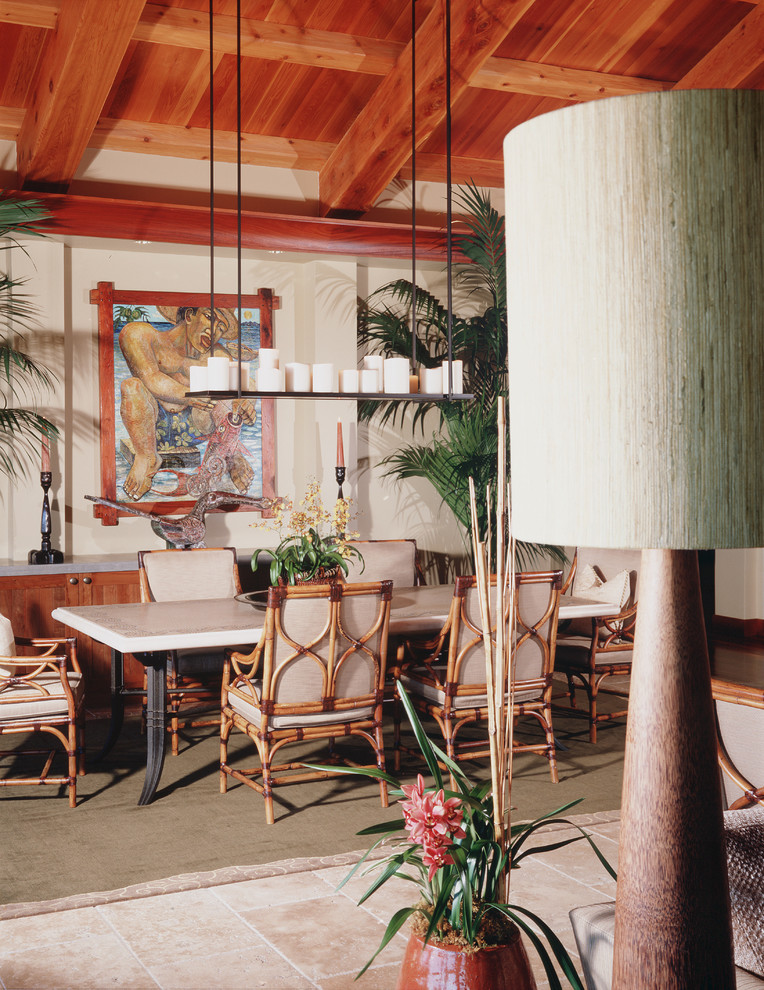 Immagine di una sala da pranzo tropicale