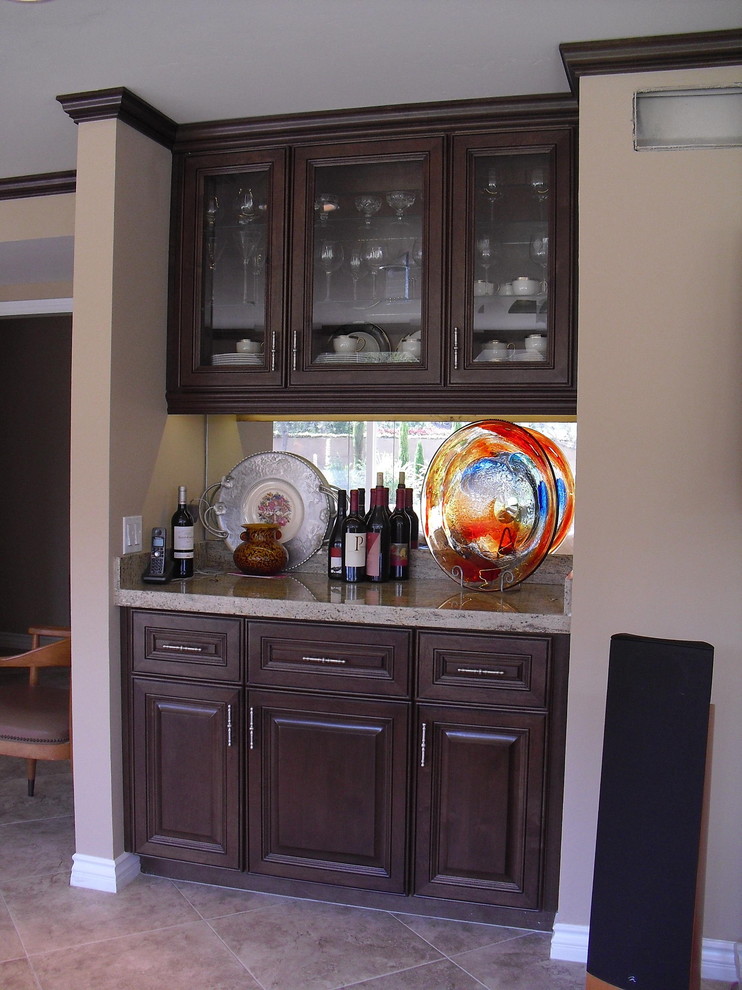 Dining Room / Servers / Buffets / Tables Traditional Dining Room