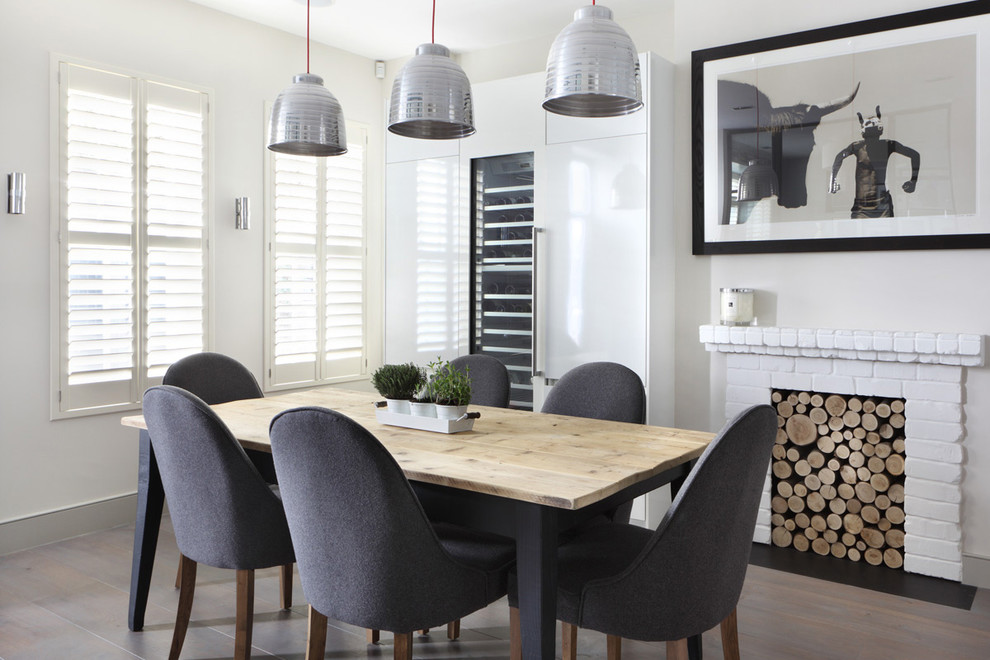 Example of a danish dining room design in London