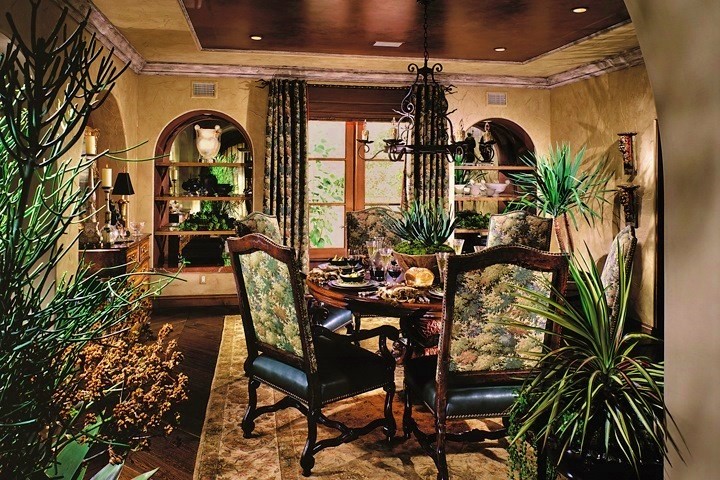 Mediterranean dining room in Orange County.