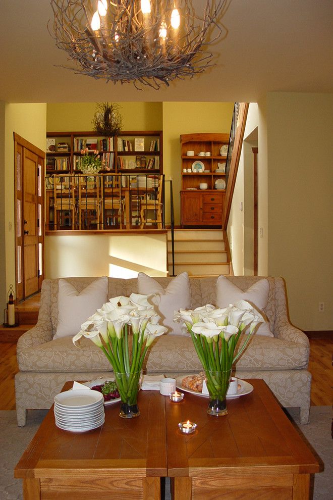 Dining room - farmhouse dining room idea in San Francisco