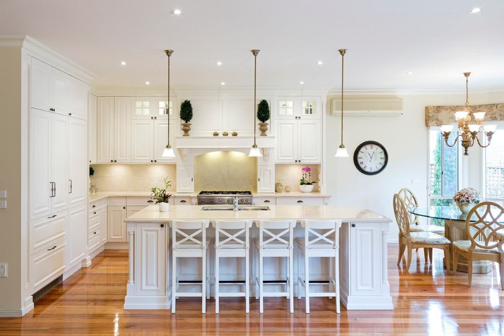 Ornate kitchen photo in Melbourne
