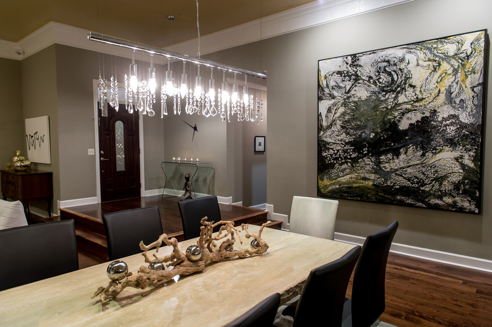 This is an example of a contemporary dining room in New Orleans.