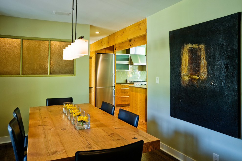 Dining room - contemporary dining room idea in Minneapolis