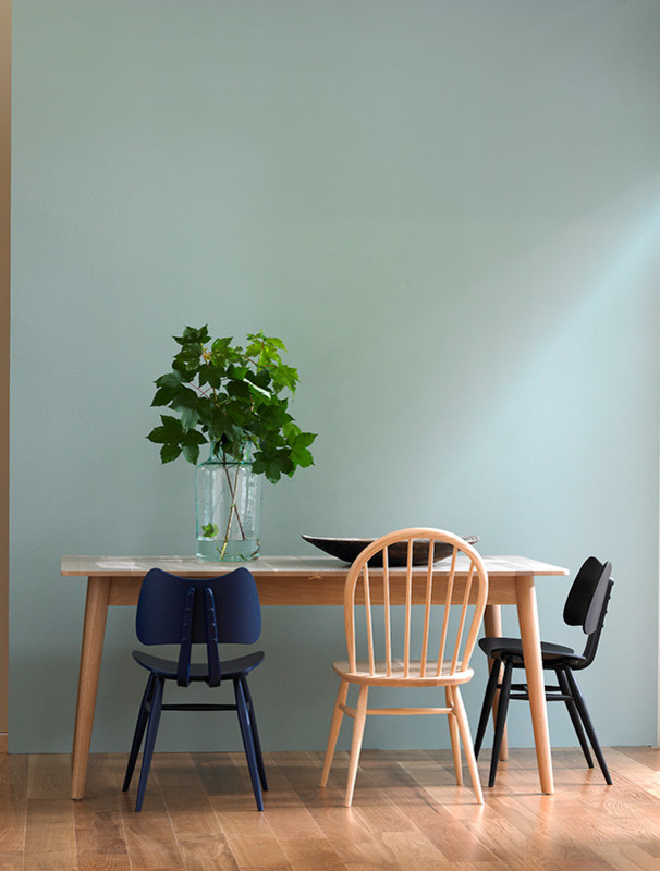 Example of a dining room design in Melbourne