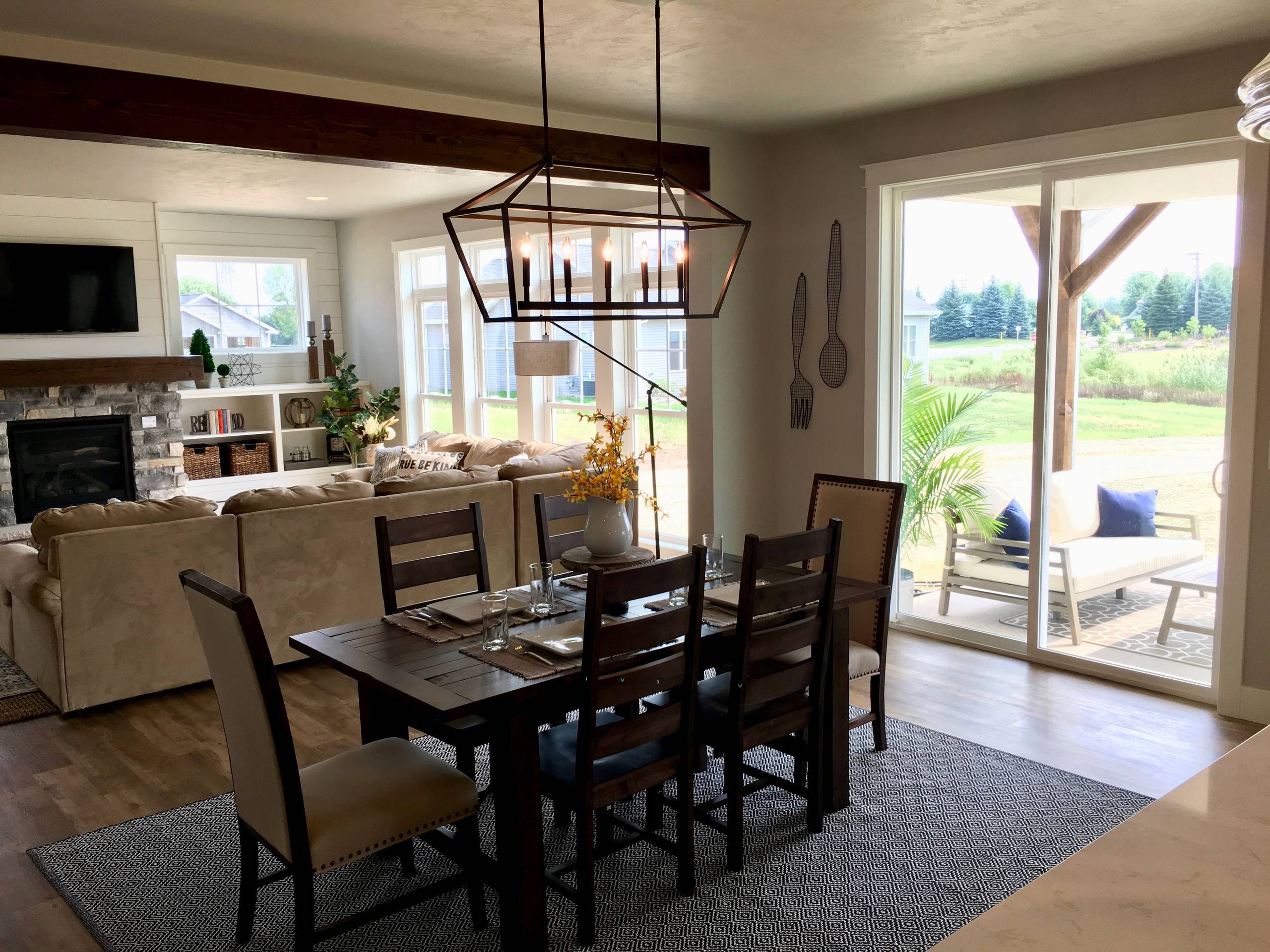 fixer upper dining room lighting