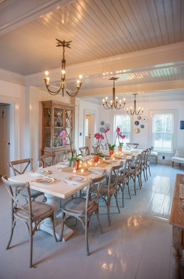 Cottage dining room photo in Portland Maine