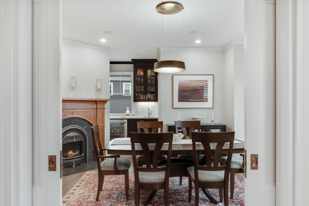 Design ideas for a medium sized traditional dining room in Boston.