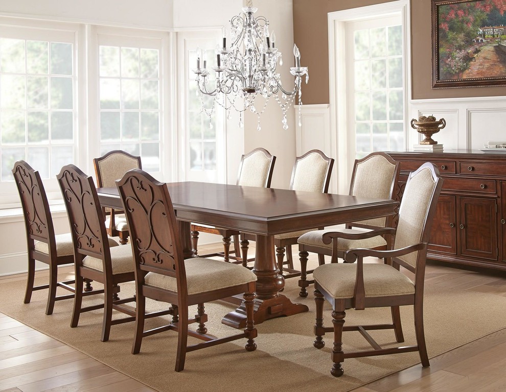 Formal Dining Rooms Traditional Dining Room Indianapolis by