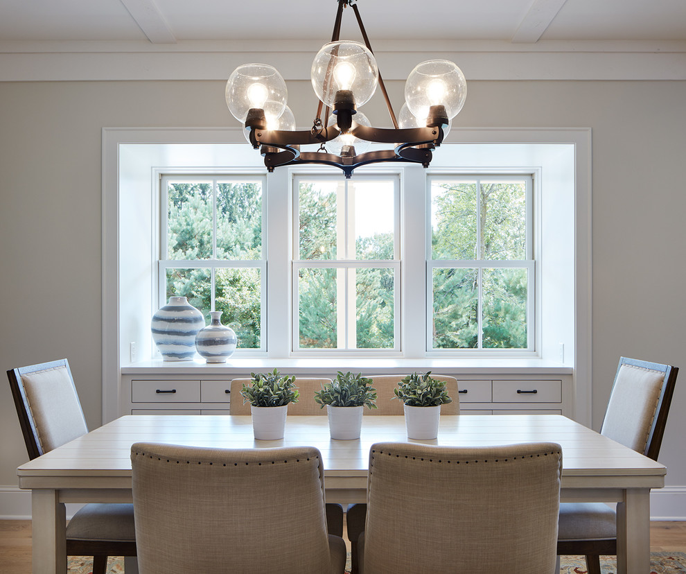 Inspiration for a farmhouse dining room remodel in Minneapolis
