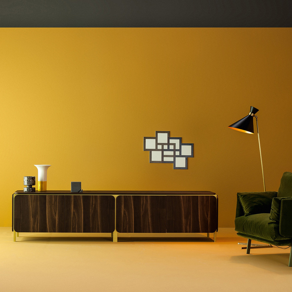 Пример оригинального дизайна: отдельная столовая среднего размера в стиле модернизм с желтыми стенами