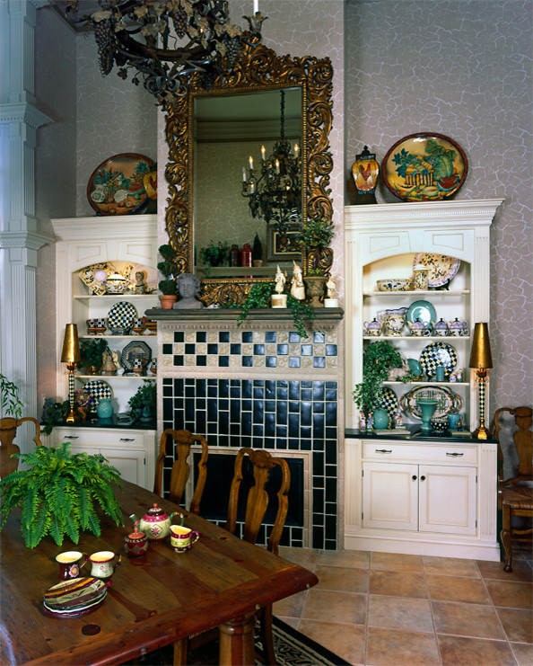Источник вдохновения для домашнего уюта: столовая в викторианском стиле с полом из керамогранита, стандартным камином и фасадом камина из плитки