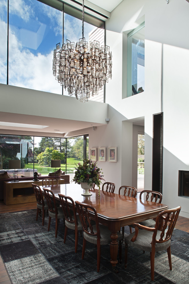 Example of a trendy dining room design in London