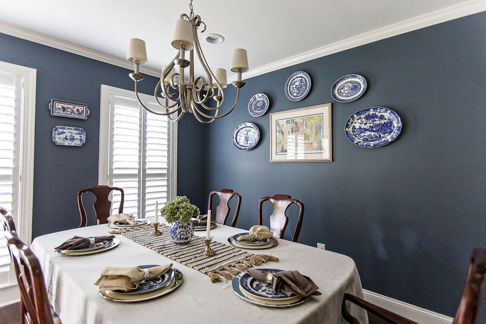 Inspiration for a transitional dining room remodel in Charleston