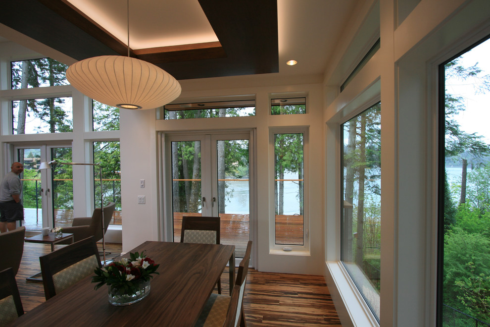 Contemporary dining room in Vancouver.