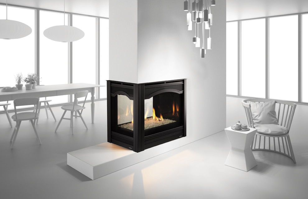 リトルロックにある高級な中くらいなコンテンポラリースタイルのおしゃれなLDK (白い壁、磁器タイルの床、両方向型暖炉、白い床) の写真